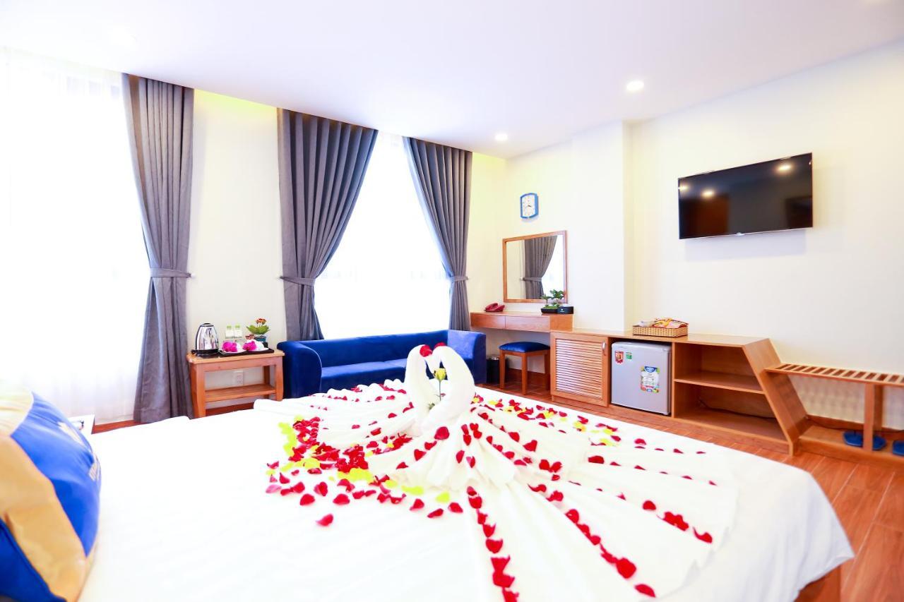Vivian Saigon Hotel Хошимин Екстериор снимка