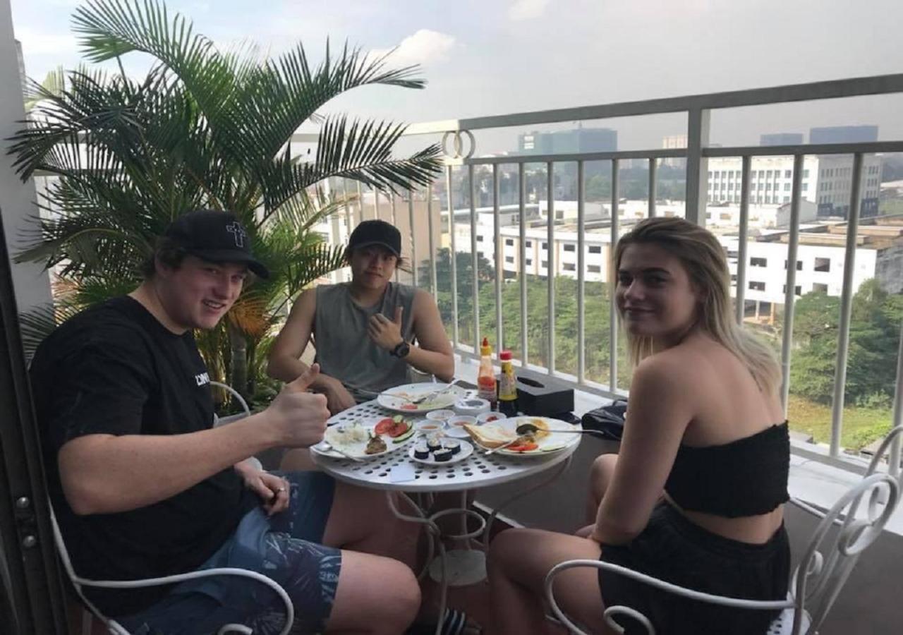 Vivian Saigon Hotel Хошимин Екстериор снимка