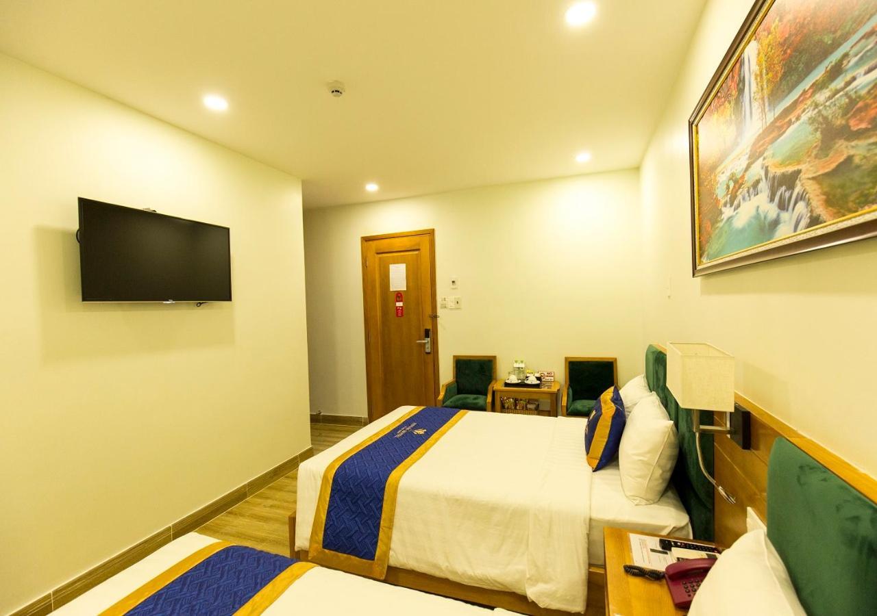Vivian Saigon Hotel Хошимин Екстериор снимка