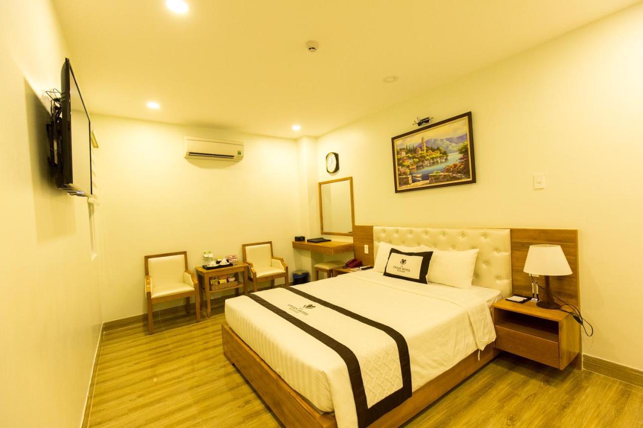 Vivian Saigon Hotel Хошимин Екстериор снимка