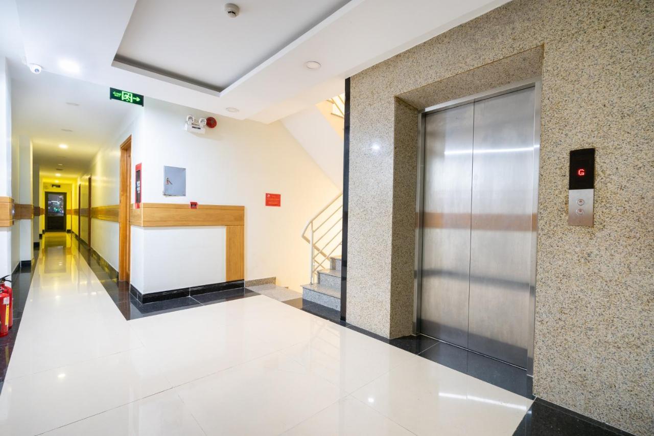 Vivian Saigon Hotel Хошимин Екстериор снимка