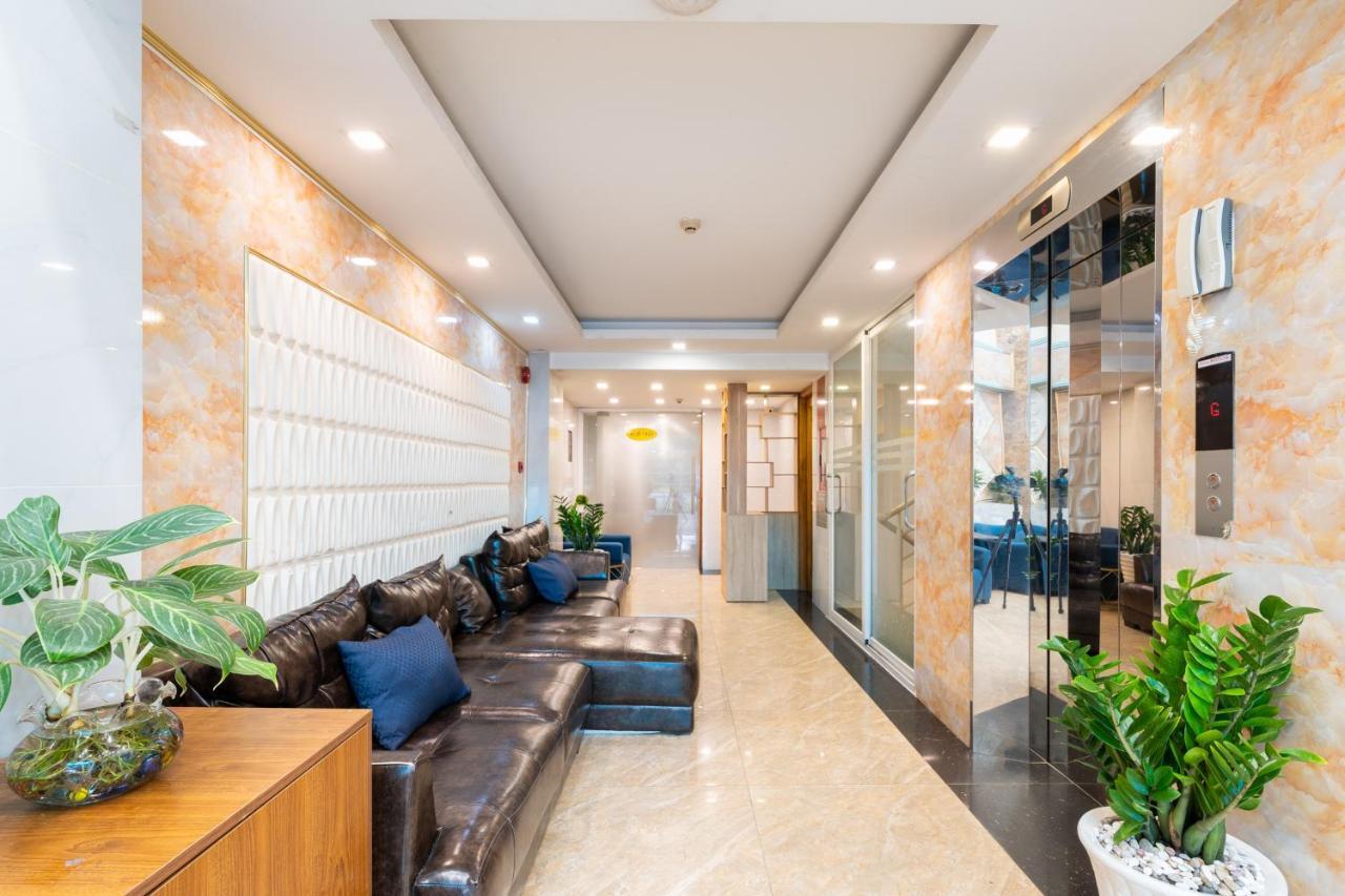 Vivian Saigon Hotel Хошимин Екстериор снимка