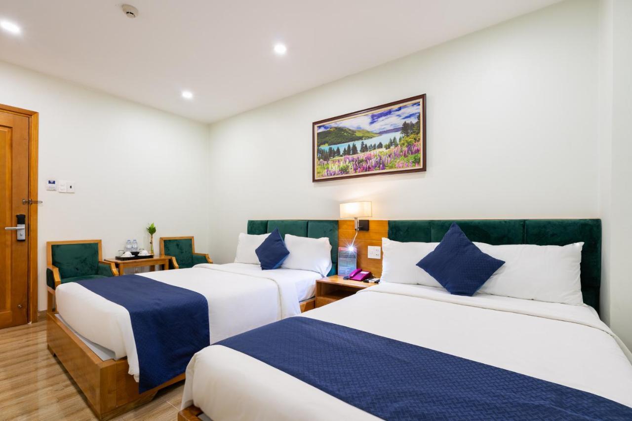 Vivian Saigon Hotel Хошимин Екстериор снимка