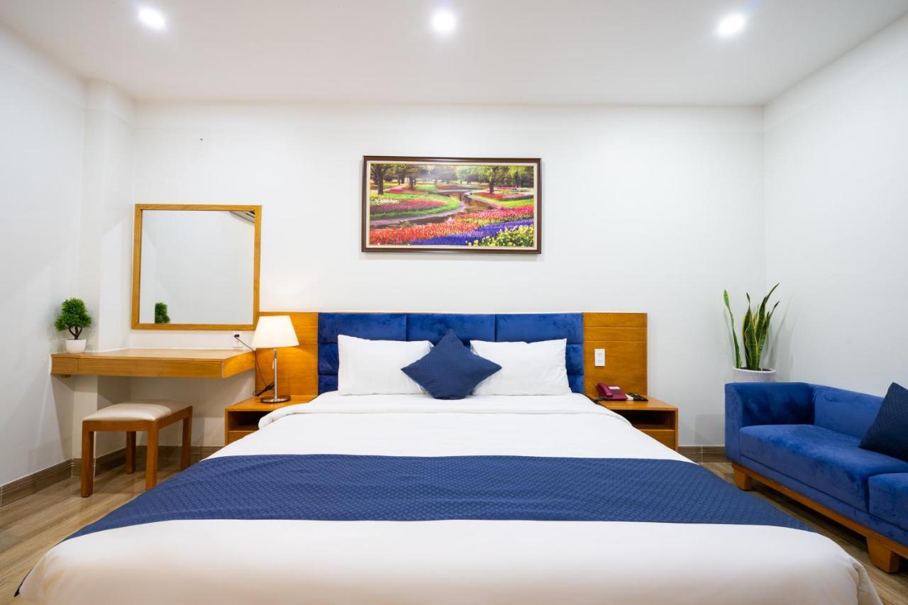 Vivian Saigon Hotel Хошимин Екстериор снимка