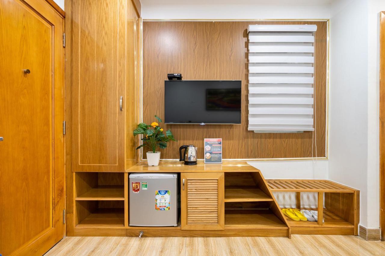 Vivian Saigon Hotel Хошимин Екстериор снимка