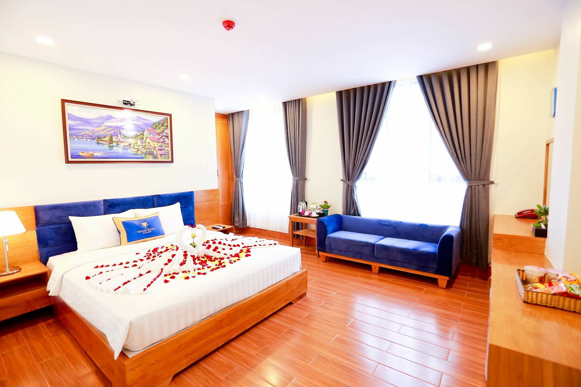 Vivian Saigon Hotel Хошимин Екстериор снимка