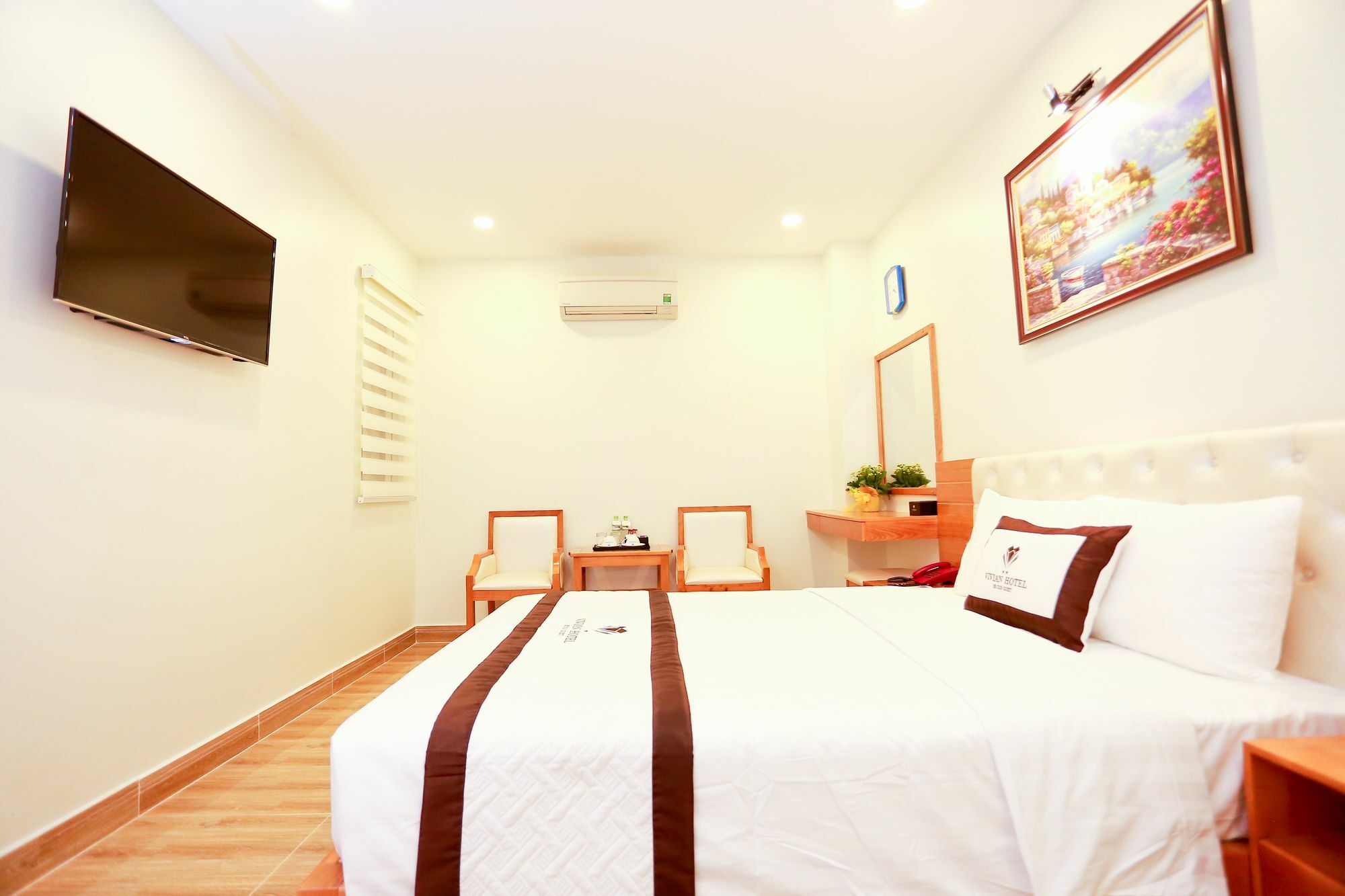 Vivian Saigon Hotel Хошимин Екстериор снимка